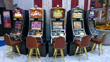 istana bet payment methods: DANA, OVO, GoPay, ShopeePay, LinkAja, QRIS, BCA, Mandiri, BRI, BNI logos and icons