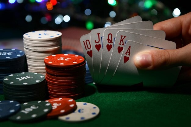 Relax Gaming slot interface on istana bet platform showing game lobby and payment methods